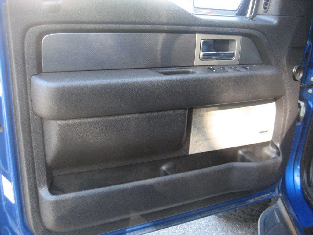 FORD F-150 Raptor SVT V8 6,2L essgpl de 2010 intérieur porte