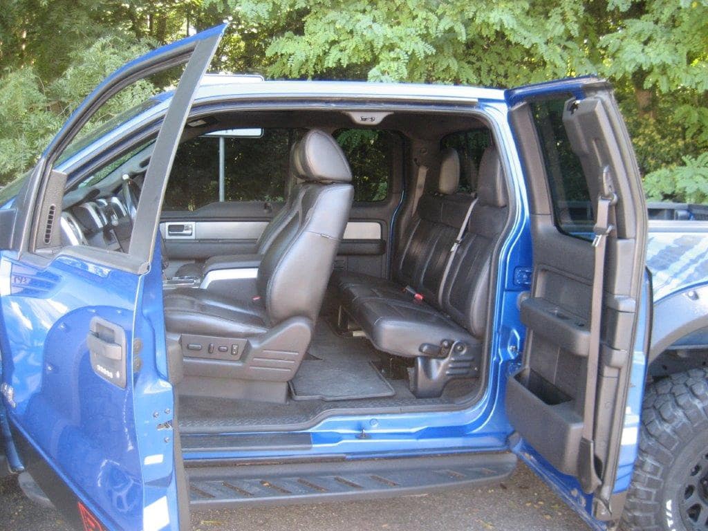 FORD F-150 Raptor SVT V8 6,2L essgpl de 2010 intérieur