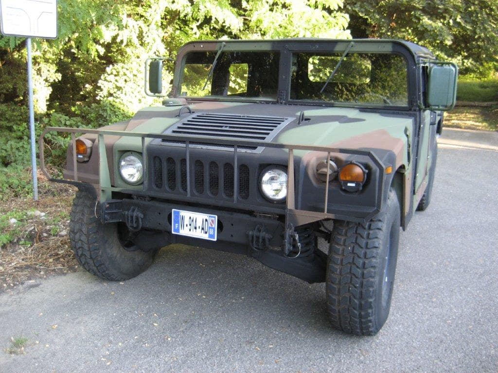 AM General Humvee M998 V8 6,2L Diesel de 1987 face