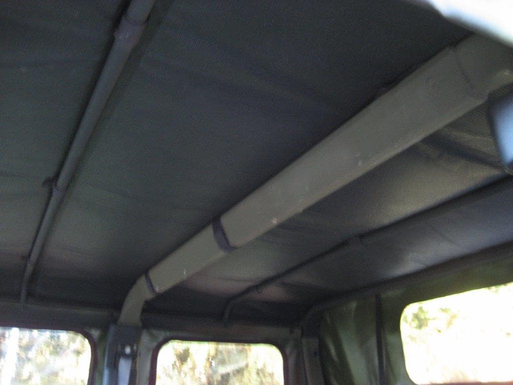 AM General Humvee M998 V8 6,2L Diesel de 1987 intérieur