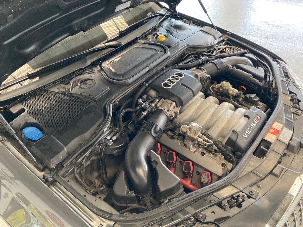 AUDI S8 Full options de 2007 moteur 3/4