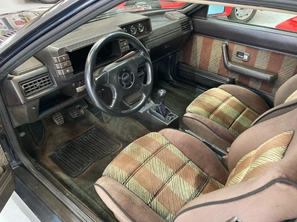 Audi UR Quattro Type 85 WR2 de 1983 intérieur tableau de bord