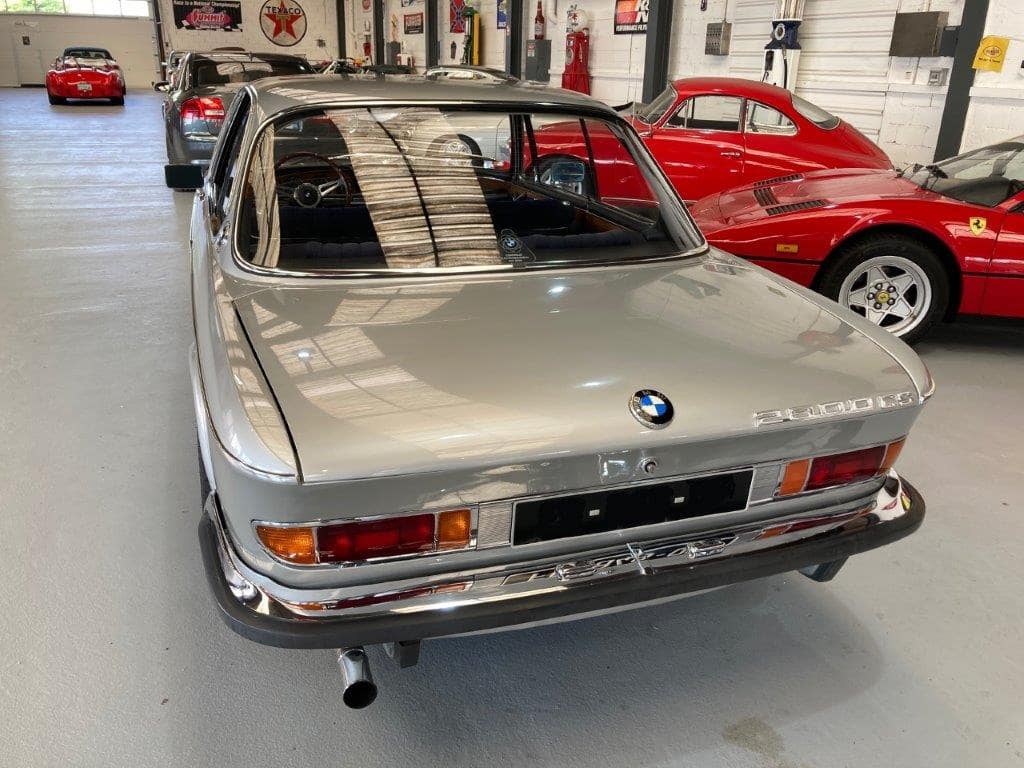 BMW 2800 CS de 1970 arrière