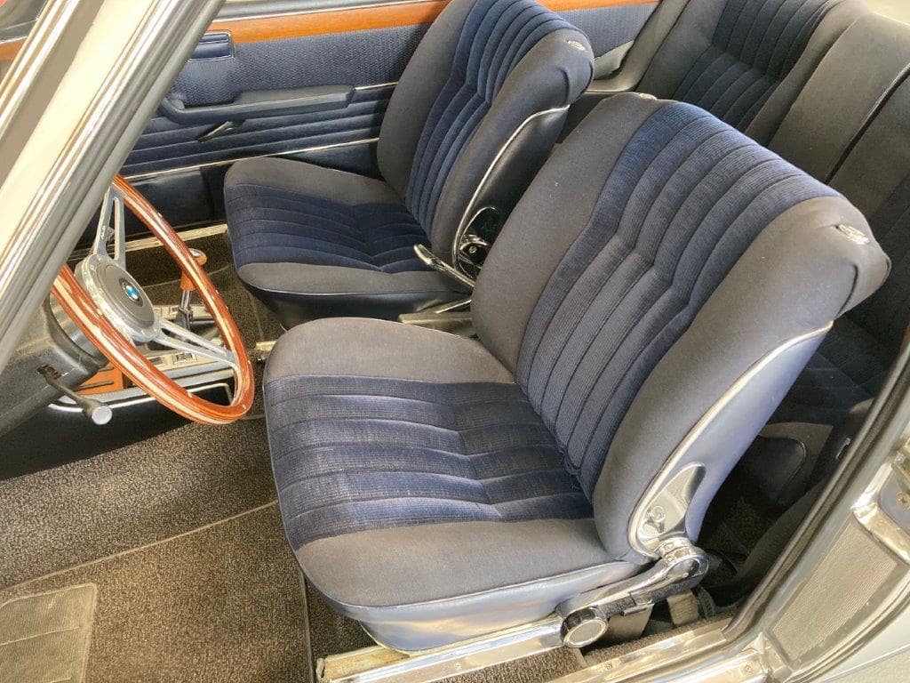 BMW 2800 CS de 1970 intérieur siège