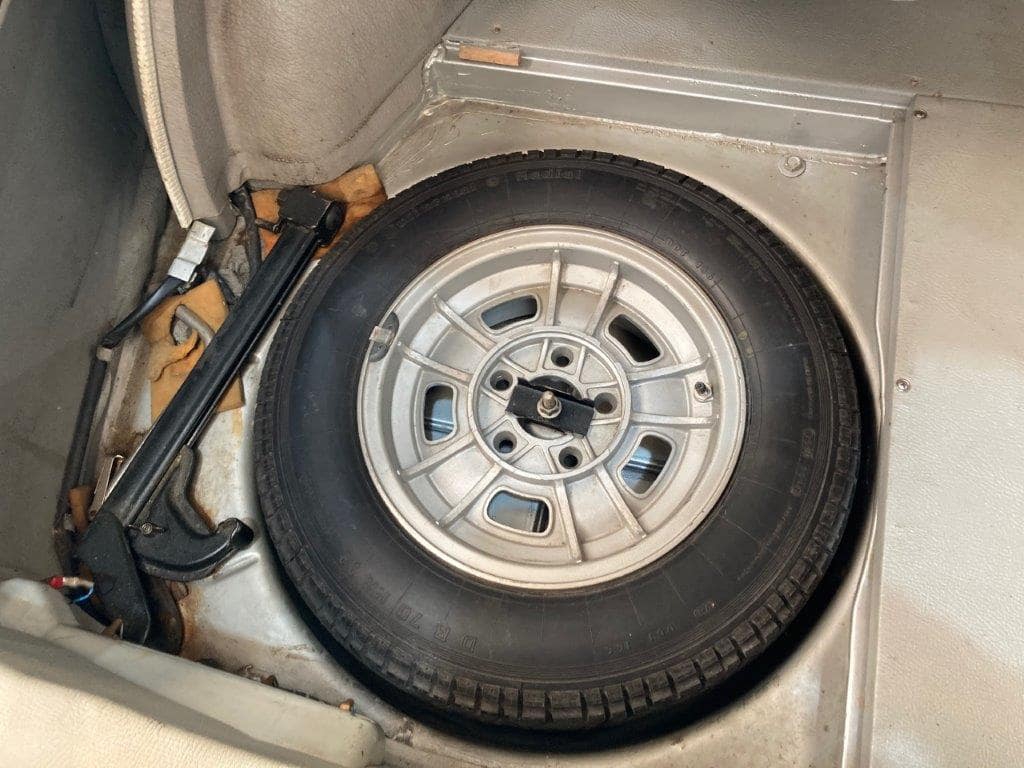 BMW 2800 CS de 1970 coffre