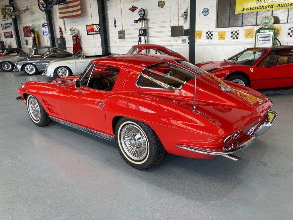 Chevrolet Corvette C2 Split Window de 1963 3/4 arrière
