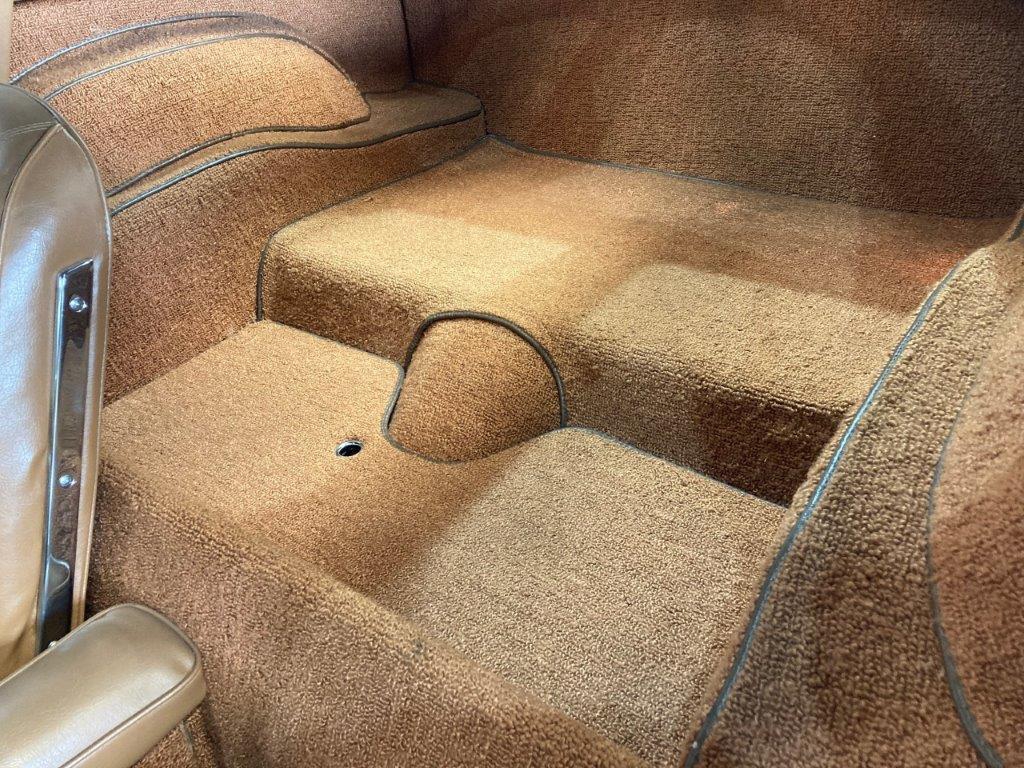 Chevrolet Corvette C2 Split Window de 1963 intérieur arrière