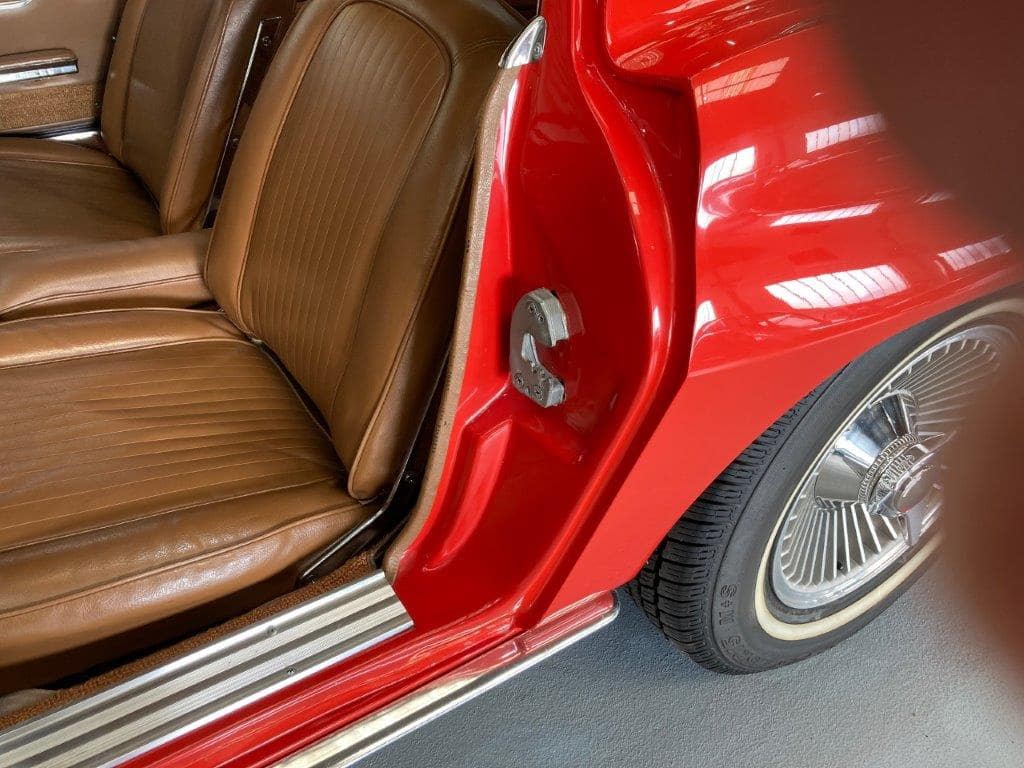 Chevrolet Corvette C2 Split Window de 1963 encadrement de porte