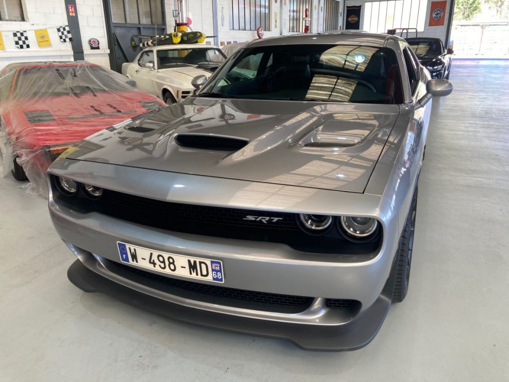 DODGE Challenger SRT Hellcat V8 6.2L HEMI Supercharged de 2017