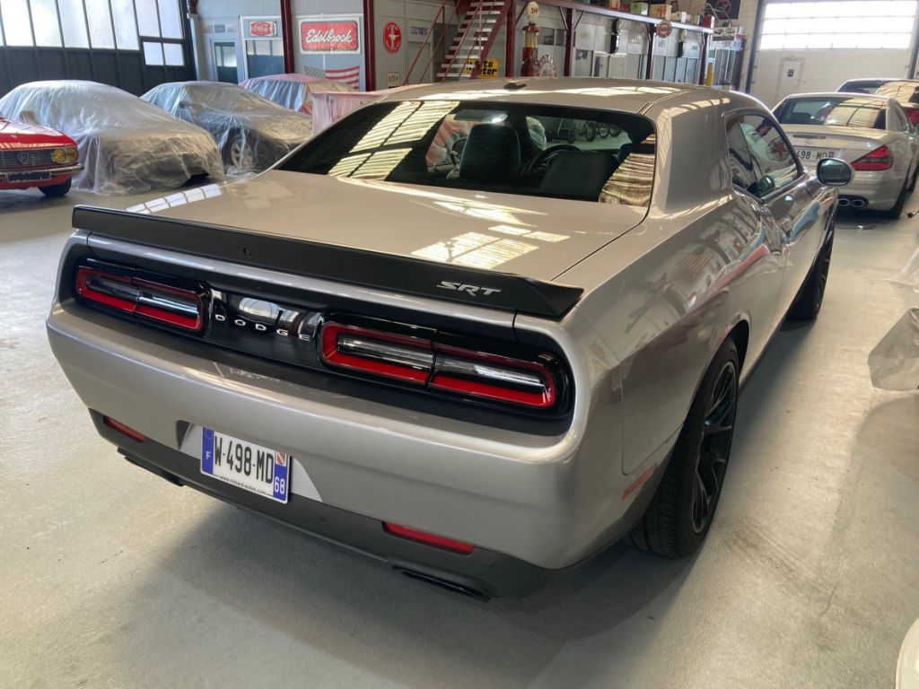 DODGE Challenger SRT Hellcat V8 6.2L HEMI Supercharged de 2017