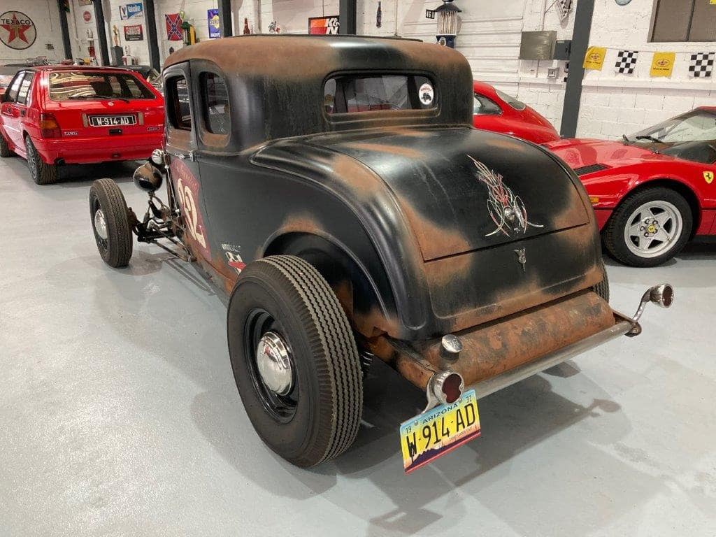 Ford Hot-rod V8 350ci de 1932 arrière
