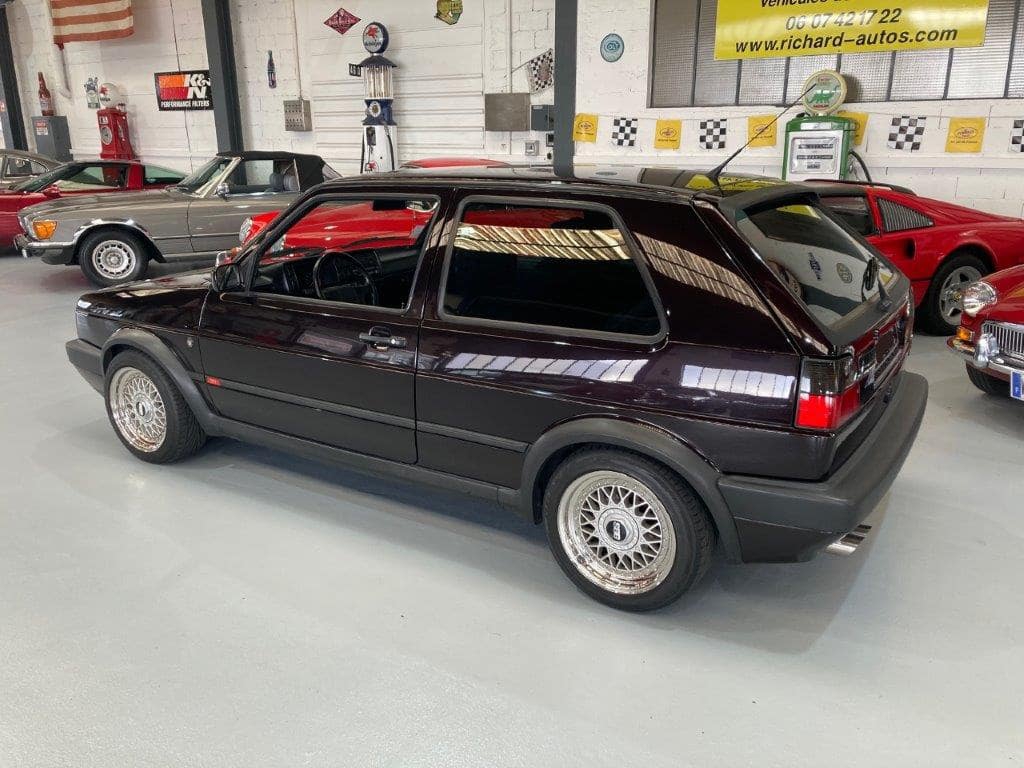VW Golf II GTI 16 s de 1986 3/4 arrière